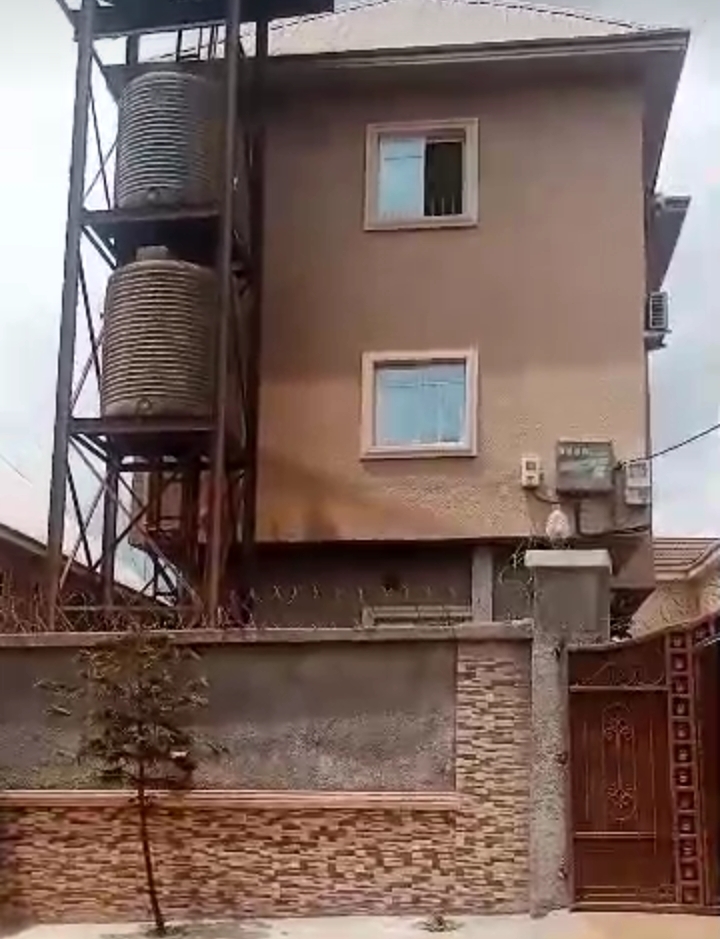 Video: 2 Storey Building for Sale in Amawbia